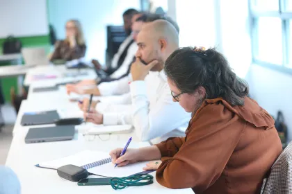 Les étudiants de l'Executive Master pendant un cours. Executive Master online
