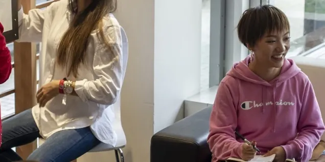 Estelle, étudiante du MS Transformation Digitale, Marketing et Stratégie nous parle de son programme