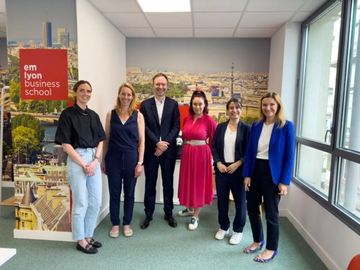 Schneider Electric et emlyon business school s'associent dans le cadre d'un partenariat pluriannuel