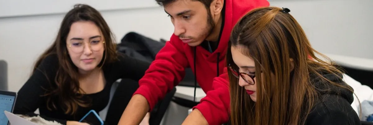 After three days of intensive work, all teams had to pitch their project