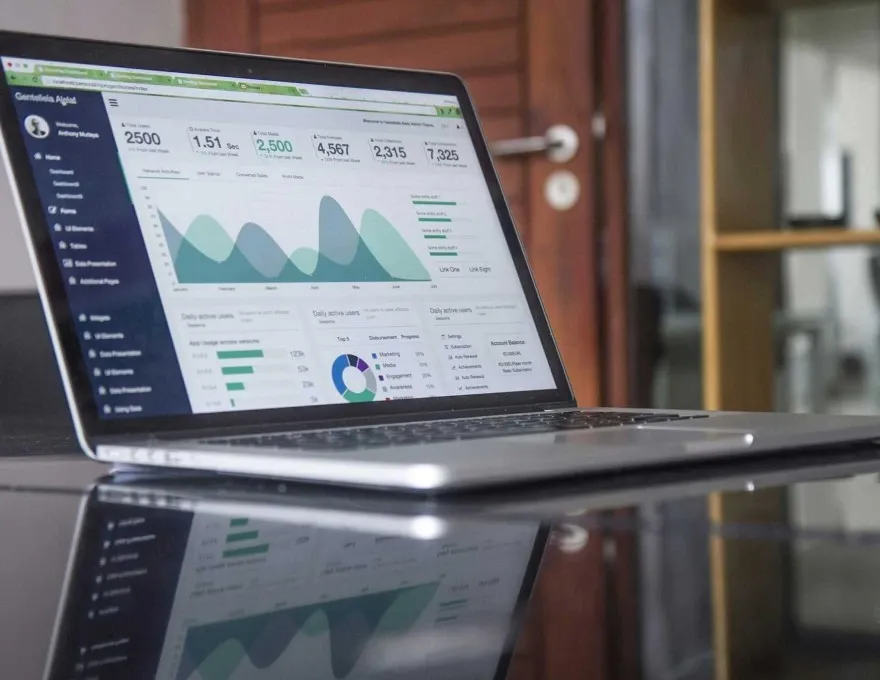 L'intelligence artificielle et l'automatisation dans le sales enablement L'intelligence artificielle et l'automatisation dans le sales enablement