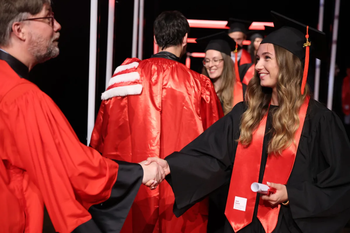 Remise des diplômes emlyon - PGE